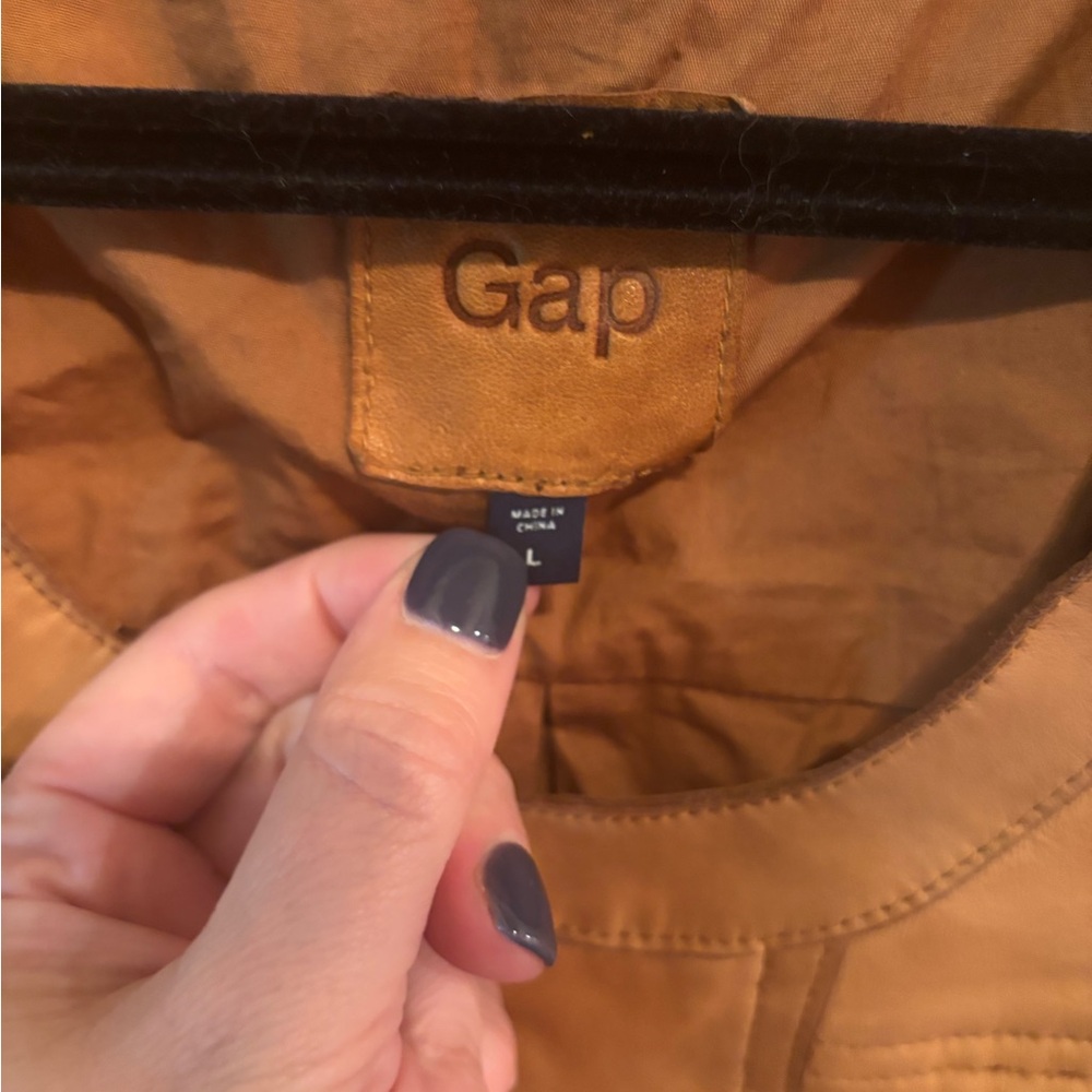 Vintage GAP Women's Brown Short Sleeve Leather Jacket - Picture 3 of 7